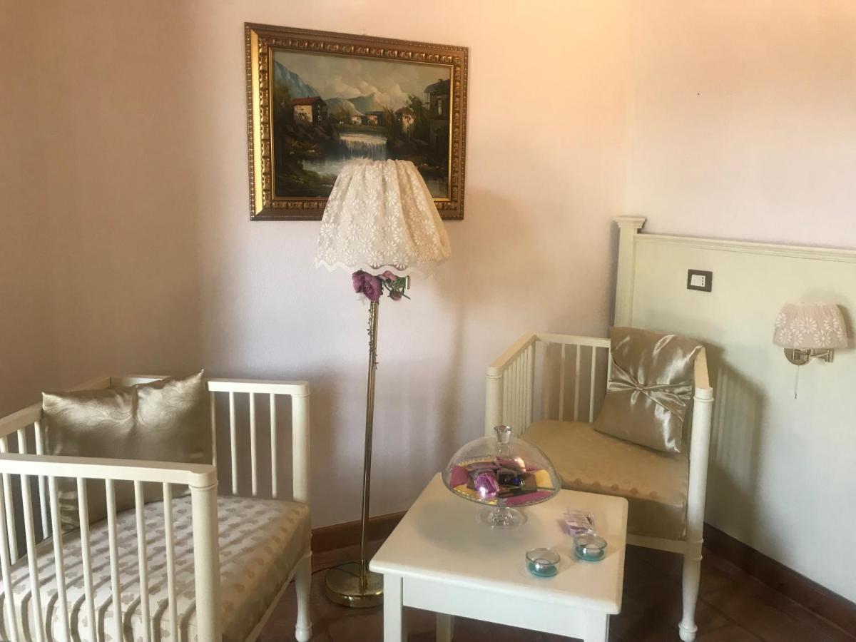Hotel Casale Certosa à Pavona Extérieur photo