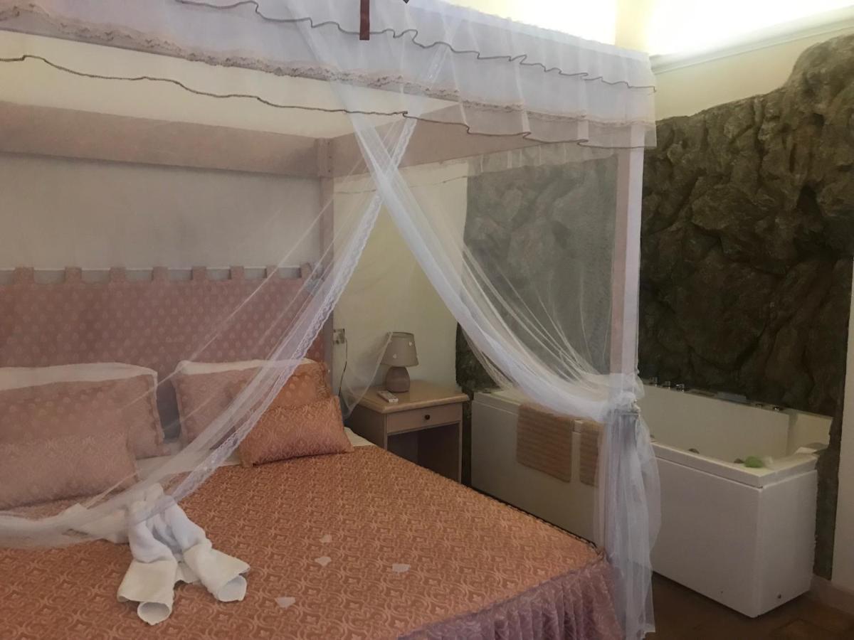 Hotel Casale Certosa à Pavona Extérieur photo