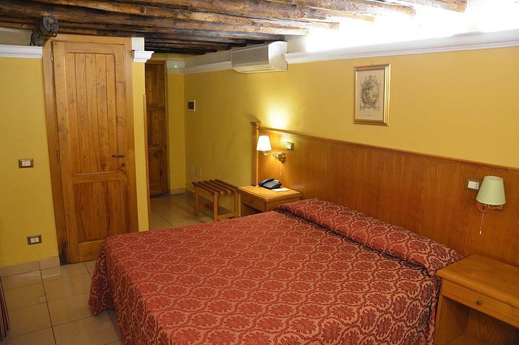 Hotel Casale Certosa à Pavona Extérieur photo