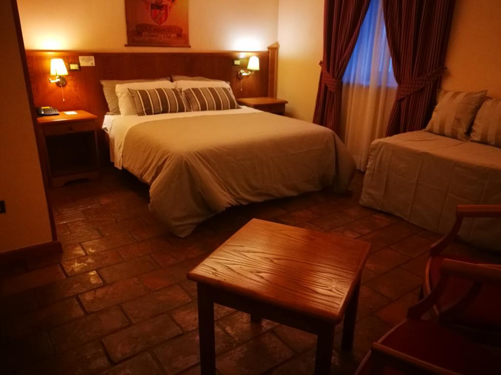 Hotel Casale Certosa à Pavona Extérieur photo